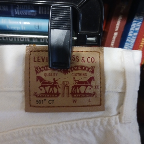 Levi's 501's White Jeans - Picture 2 of 7